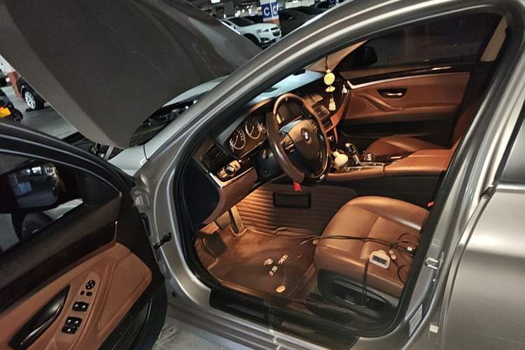 Used BMW 5 Series 2014 525Li Leading Model Driver Seat