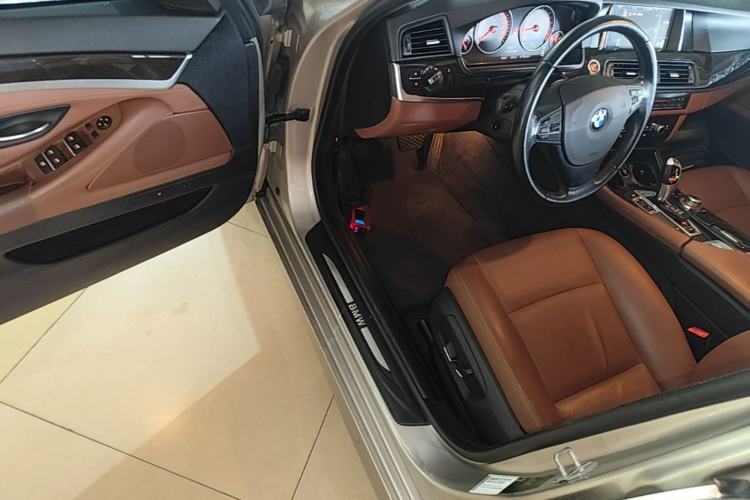 Used BMW 5 Series 2014 525Li Leading Model Driver Seat