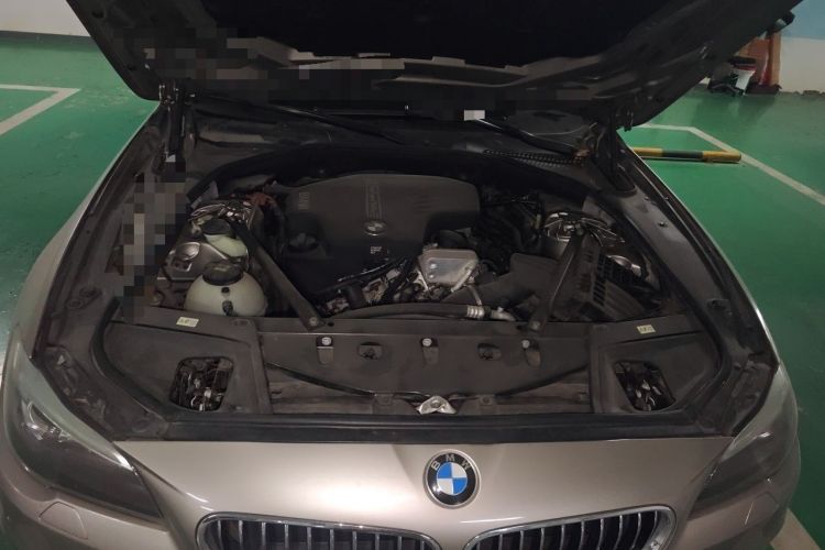 Used BMW 5 Series 2014 525Li Luxury Design Package Engine Bay