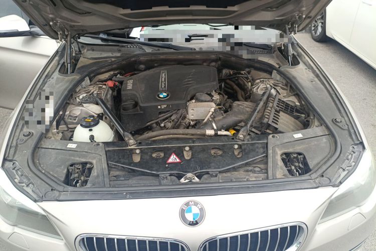 Used BMW 5 Series 2014 525Li Luxury Design Package Engine Bay