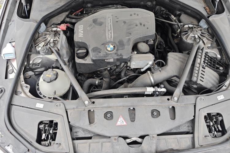 Used BMW 5 Series 2014 520Li Elegant Model Engine Bay