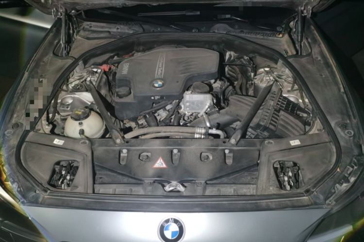 Used BMW 5 Series 2014 525Li Luxury Design Package Engine Bay