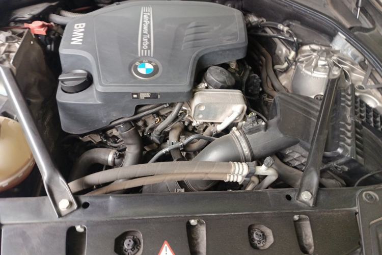 Used BMW 5 Series 2014 520Li Elegant Model Engine Bay