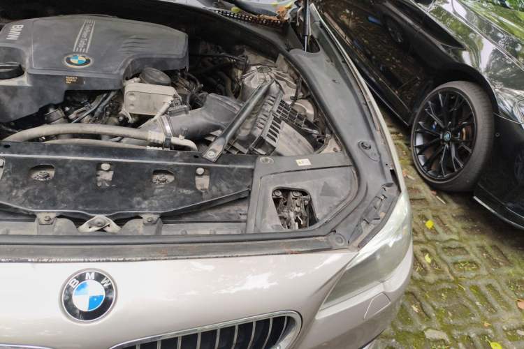 Used BMW 5 Series 2014 528Li Leading Model Engine Bay Left