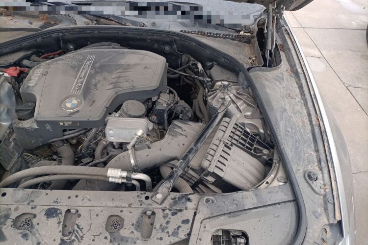 Used BMW 5 Series 2014 525Li Leading Model Engine Bay Left