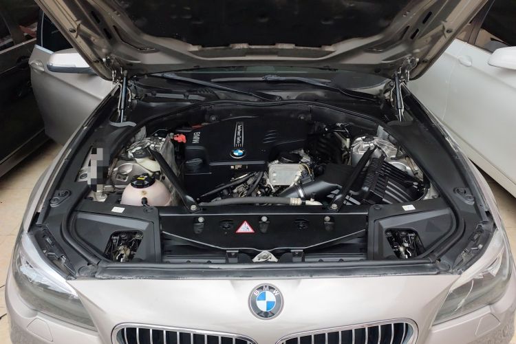Used BMW 5 Series 2014 520Li Elegant Model Engine Bay