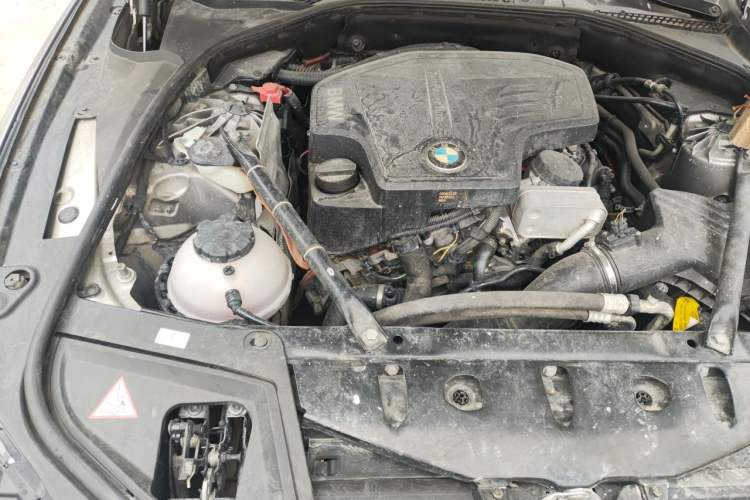 Used BMW 5 Series 2014 528Li Leading Model Engine Bay Right