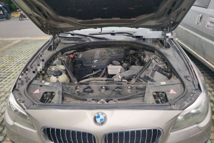 Used BMW 5 Series 2014 525Li Leading Model Engine Bay