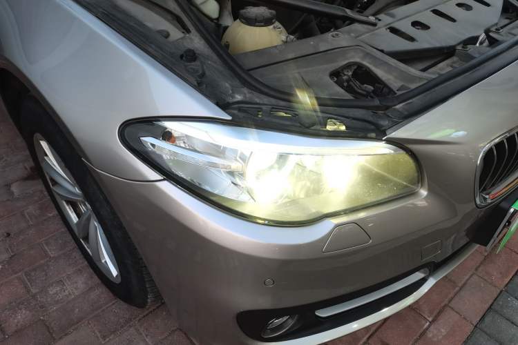 Used BMW 5 Series 2014 520i Elegant Edition Exterior 3