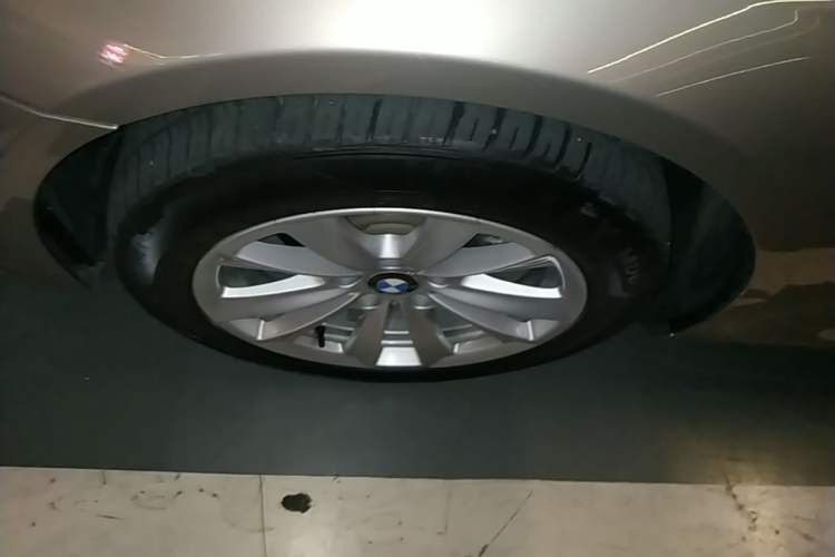 Used BMW 5 Series 2014 520Li Elegant Model Exterior 4