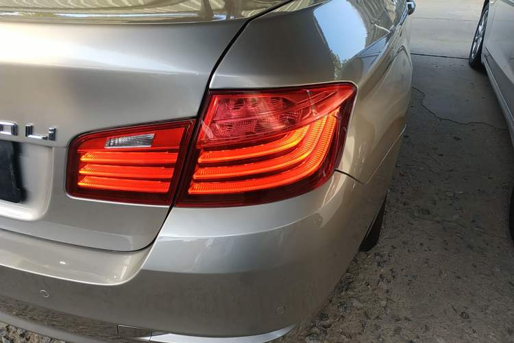 Used BMW 5 Series 2014 520Li Elegant Model Exterior 6