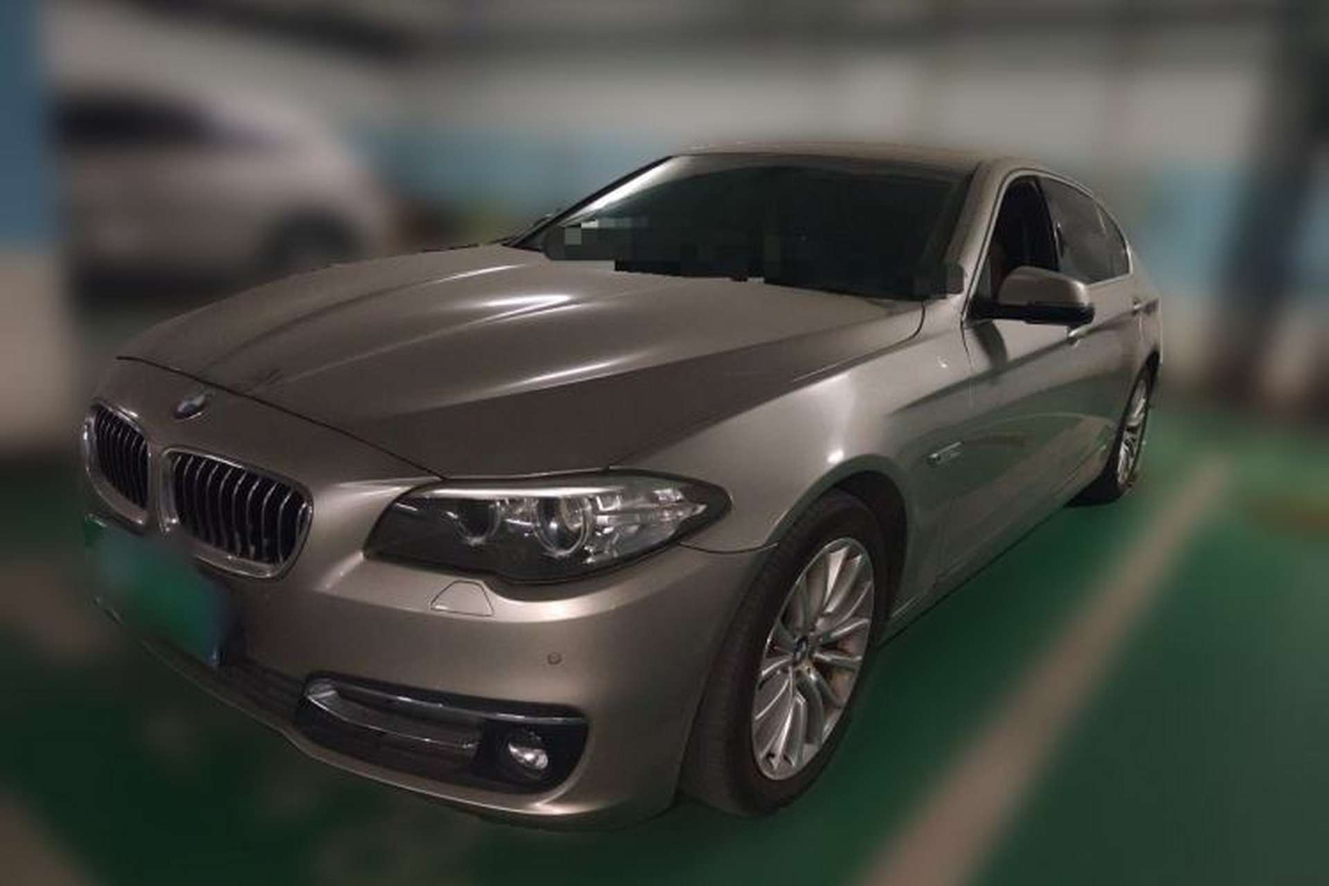 Used BMW 5 Series 2014 525Li Luxury Design Package Front Left 45 Deg