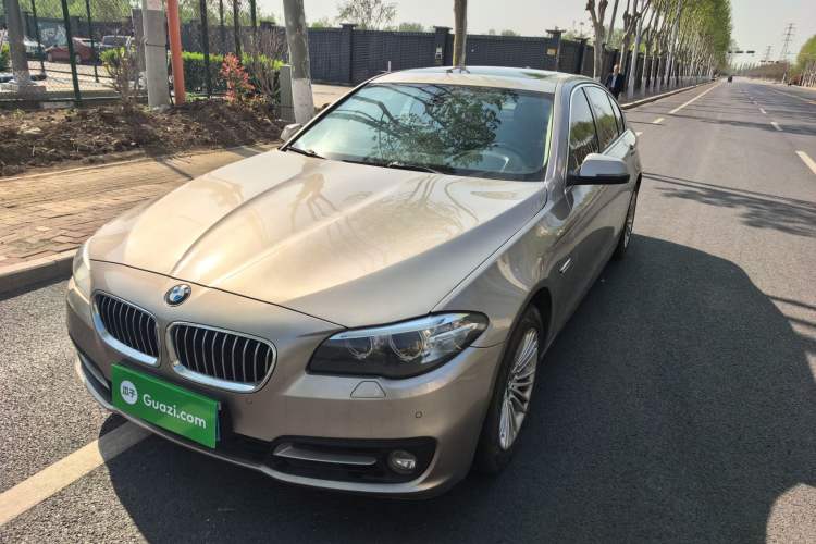 Used BMW 5 Series 2014 525Li Leading Model Front Left 45 Deg
