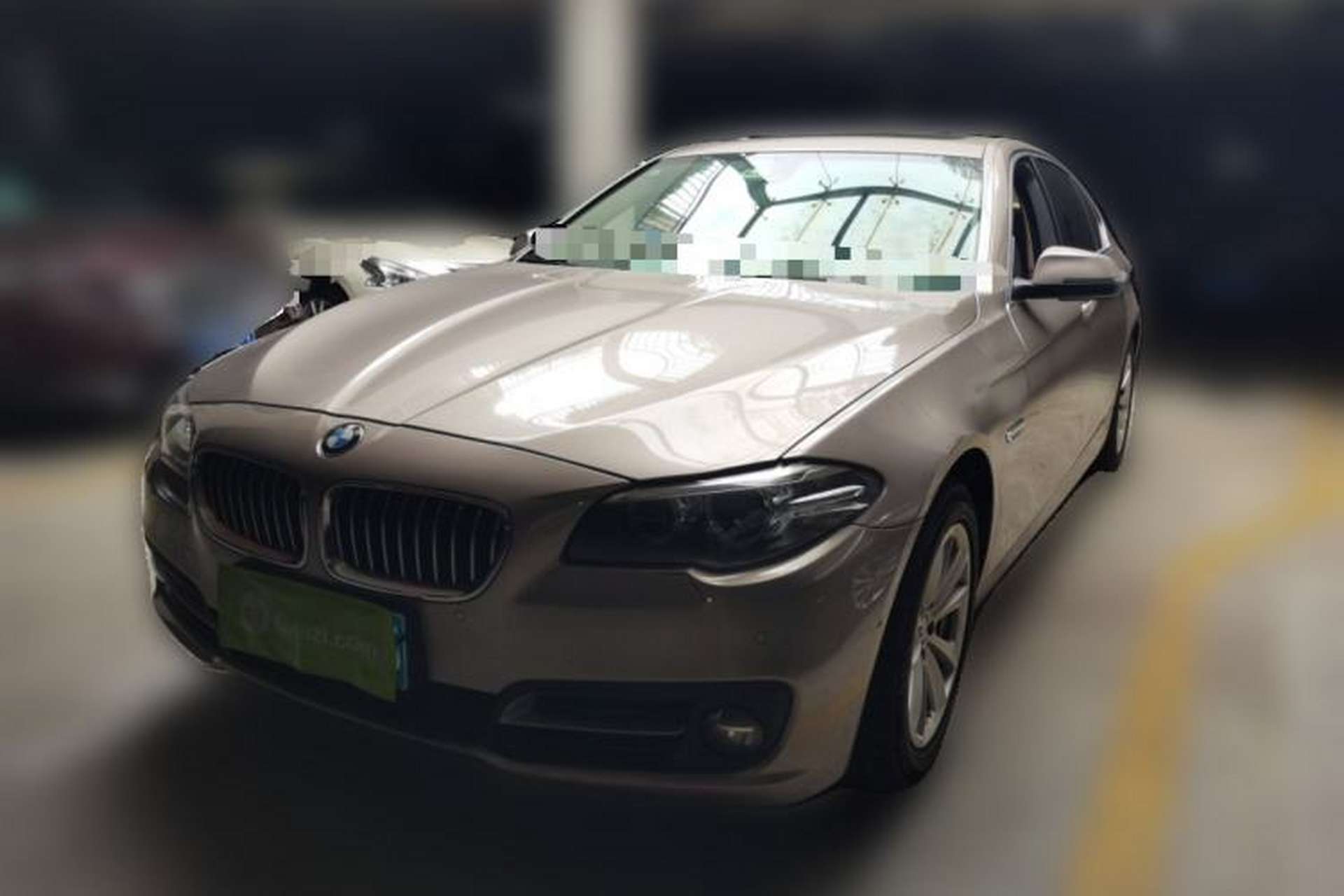Used BMW 5 Series 2014 520Li Elegant Model Front Left 45 Deg