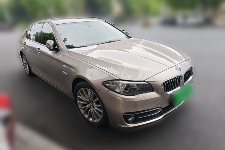 Used BMW 5 Series 2014 525Li Luxury Design Package Front Right 45 Deg