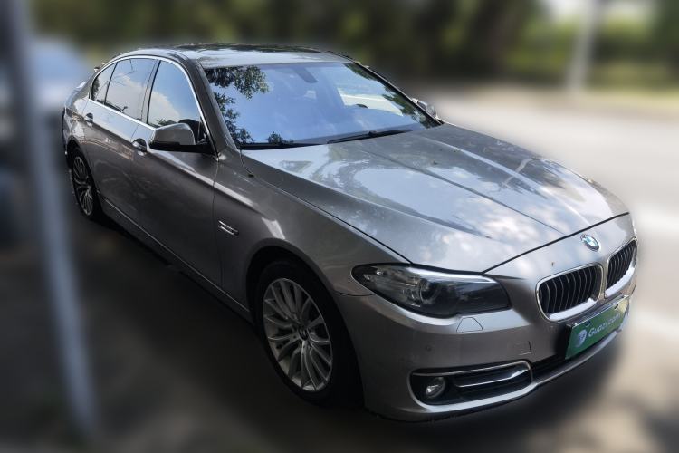 Used BMW 5 Series 2014 525Li Luxury Design Package Front Right 45 Deg