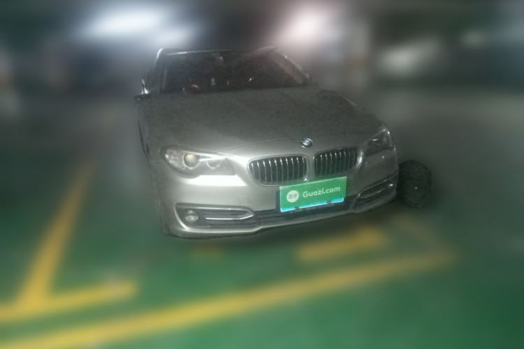 Used BMW 5 Series 2014 525Li Luxury Design Package Front Right 45 Deg