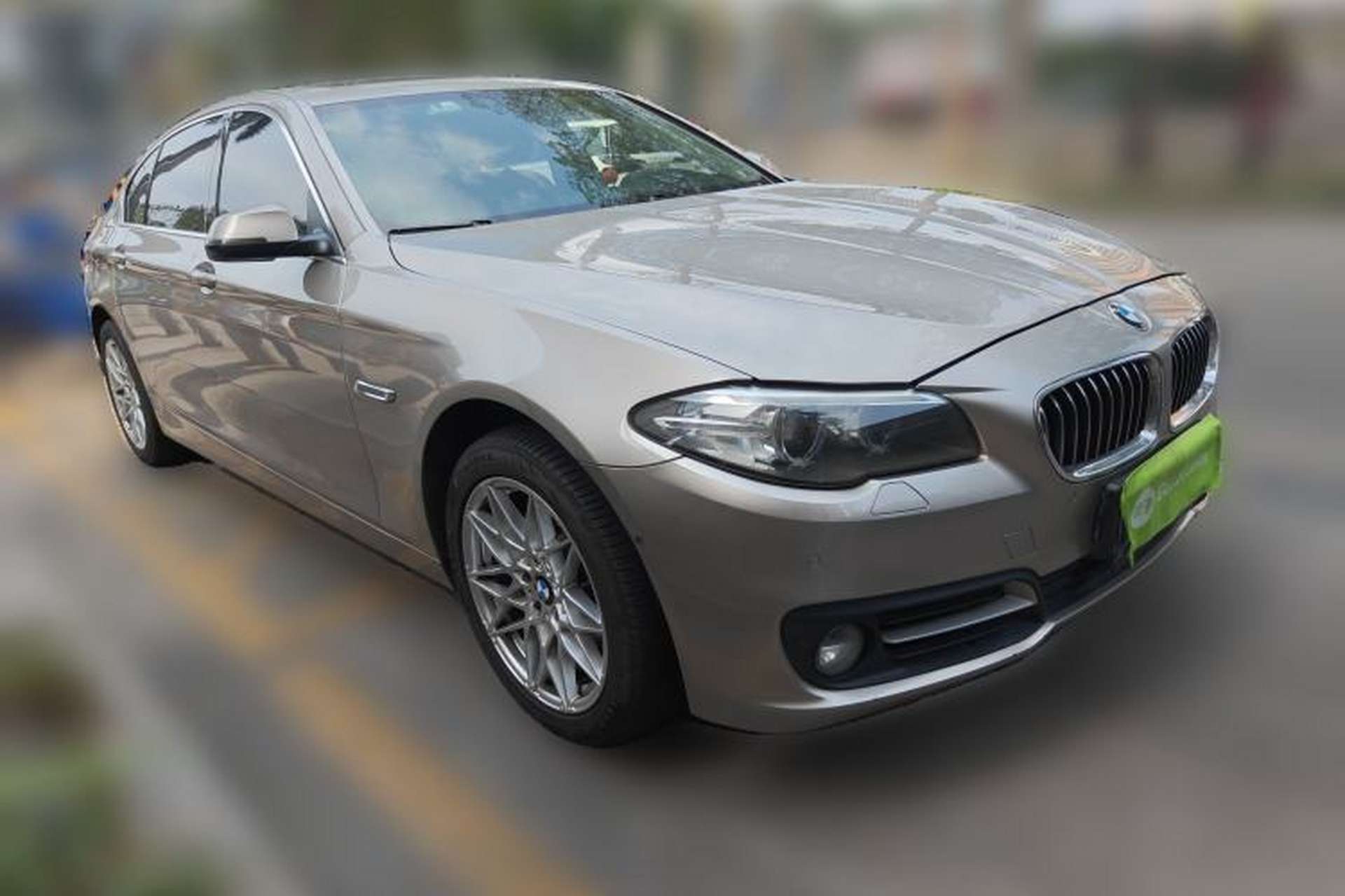 Used BMW 5 Series 2014 528Li Leading Model Front Right 45 Deg