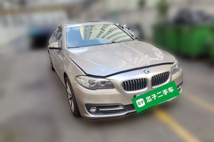Used BMW 5 Series 2014 528Li xDrive Fashion Design Package Front Right 45 Deg