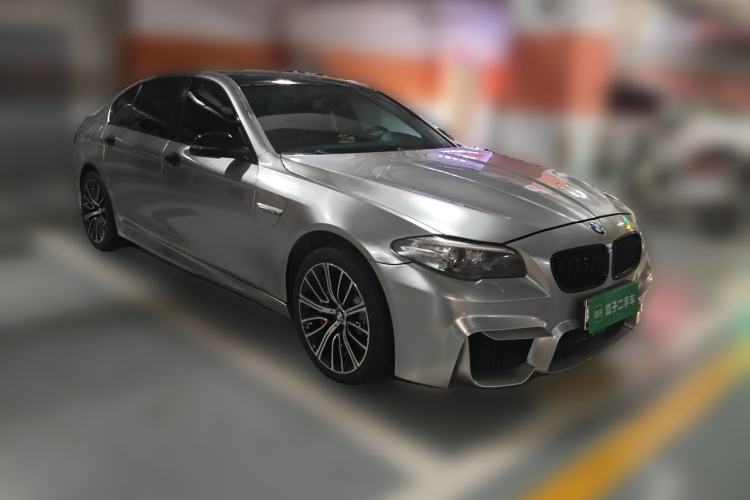 Used BMW 5 Series 2014 525Li Luxury Design Package Front Right 45 Deg