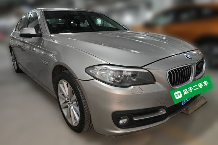 Used BMW 5 Series 2014 528Li Leading Model Front Right 45 Deg