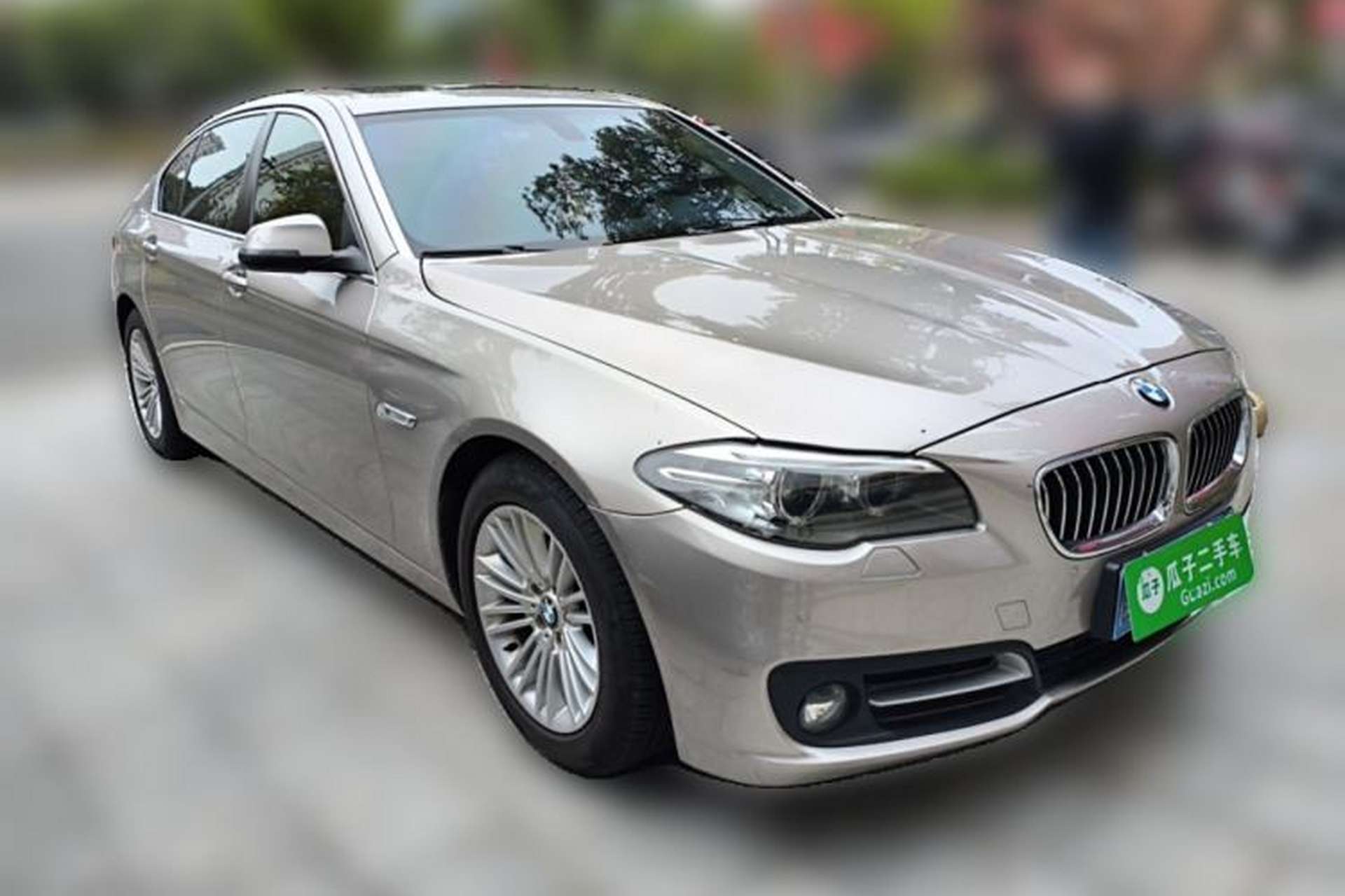 Used BMW 5 Series 2014 525Li Leading Model Front Right 45 Deg