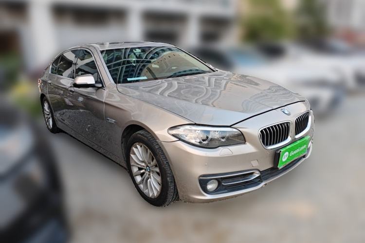 Used BMW 5 Series 2014 525Li Luxury Design Package Front Right 45 Deg