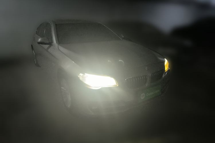 Used BMW 5 Series 2014 525Li Leading Model Front Right 45 Deg