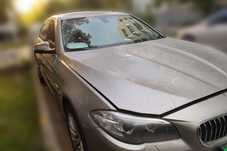 Used BMW 5 Series 2014 525Li Luxury Design Package Front Right 45 Deg