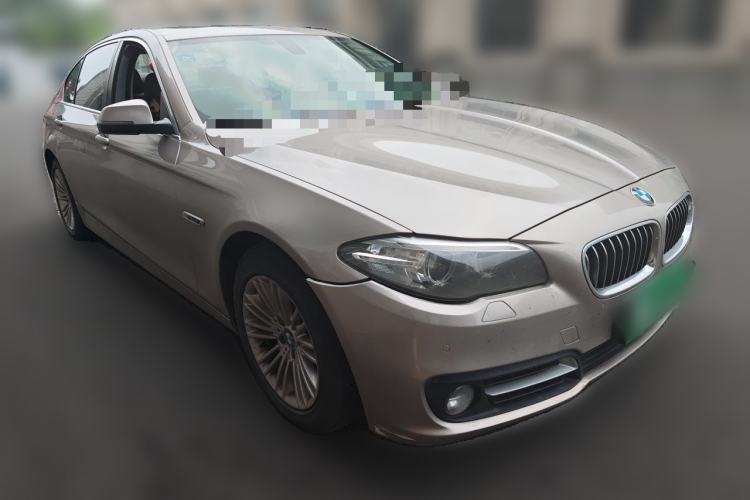 Used BMW 5 Series 2014 525Li Leading Model Front Right 45 Deg