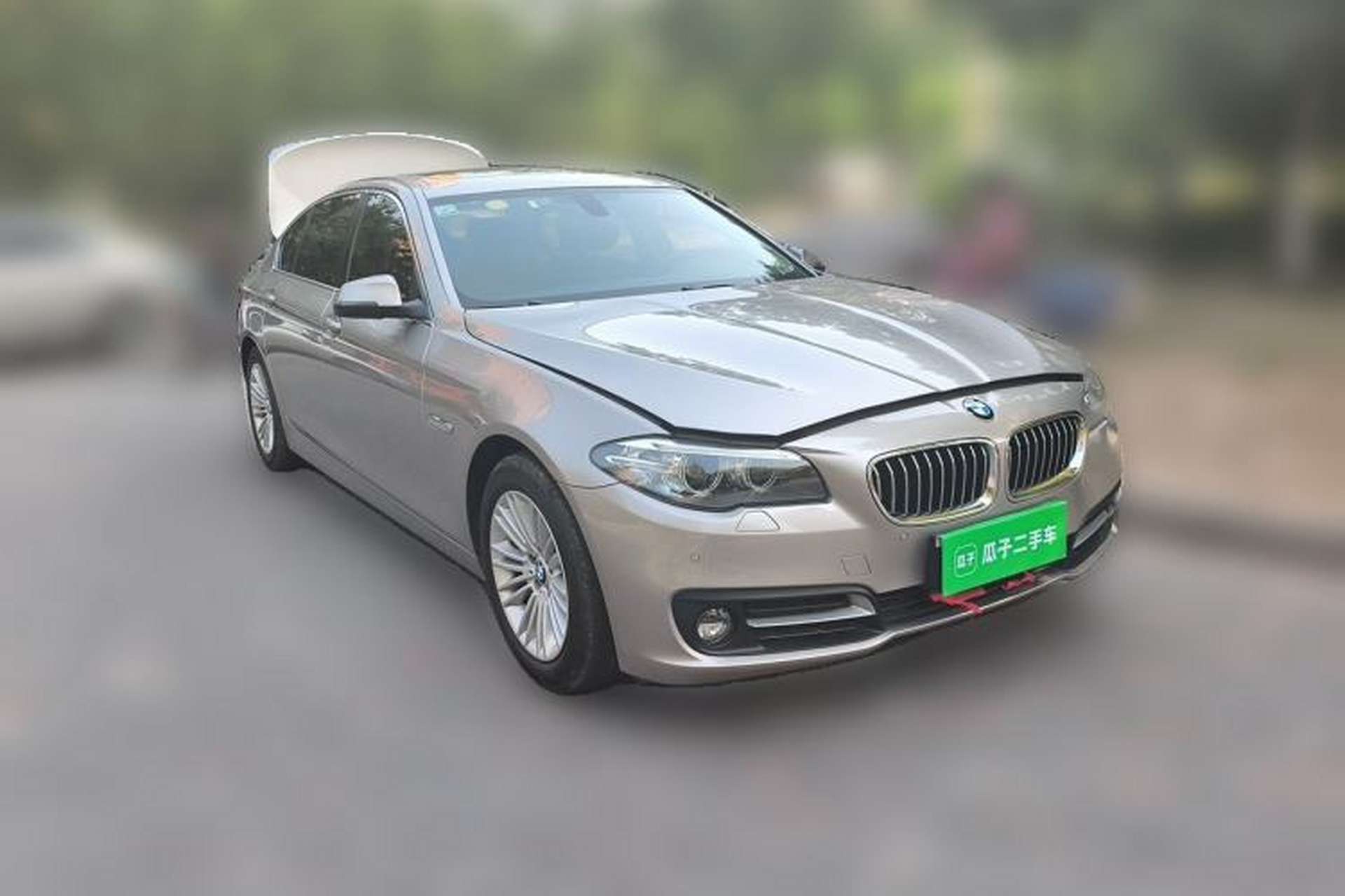 Used BMW 5 Series 2014 525Li Leading Model Front Right 45 Deg