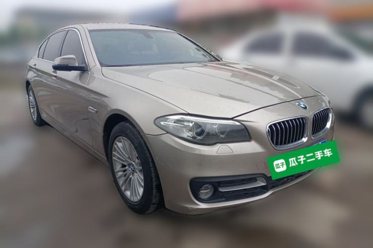 Used BMW 5 Series 2014 525Li Leading Model Front Right 45 Deg