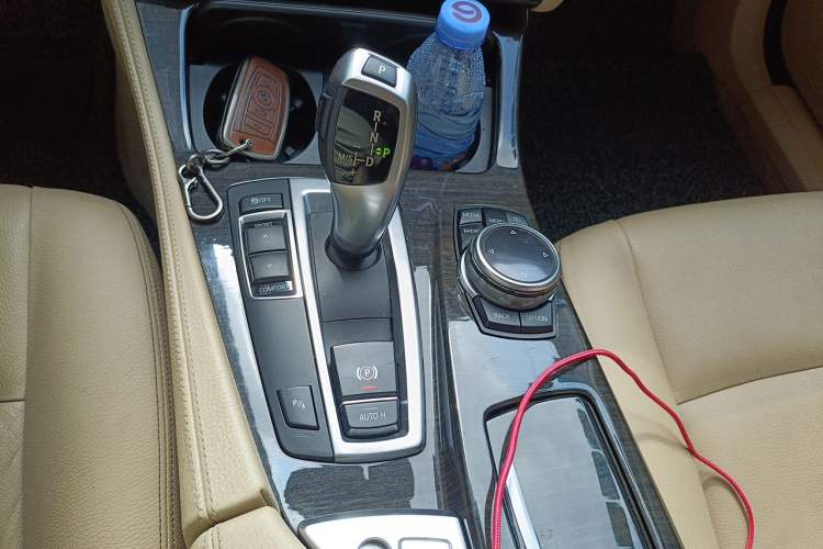 Used BMW 5 Series 2014 525Li Luxury Design Package Gear Lever