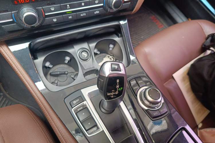Used BMW 5 Series 2014 520Li Elegant Model Gear Lever