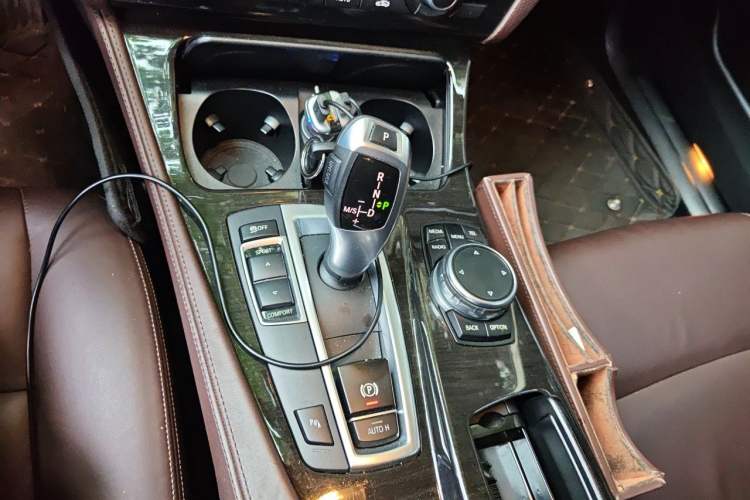 Used BMW 5 Series 2014 525Li Luxury Design Package Gear Lever