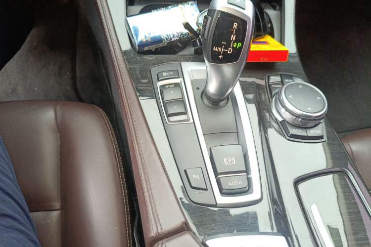 Used BMW 5 Series 2014 525Li Luxury Design Package Gear Lever