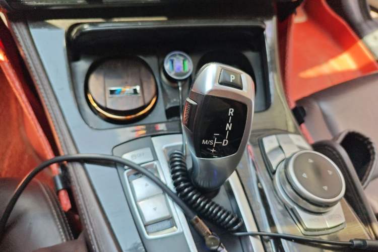 Used BMW 5 Series 2014 525Li Luxury Design Package Gear Lever