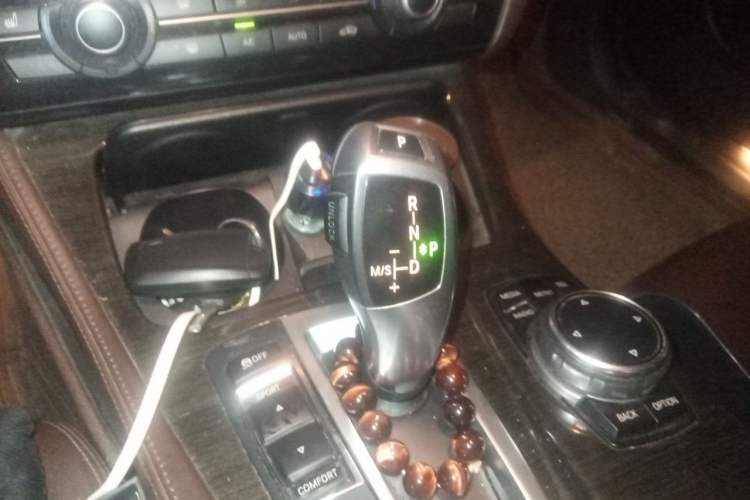 Used BMW 5 Series 2014 525Li Luxury Design Package Gear Lever