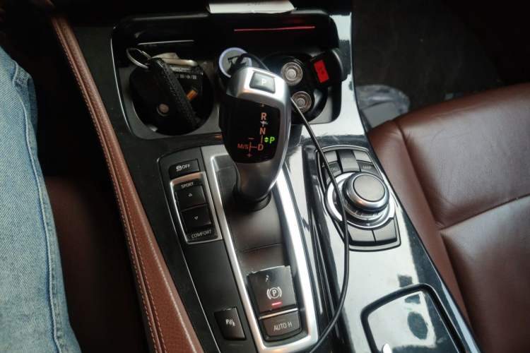 Used BMW 5 Series 2014 520Li Elegant Model Gear Lever