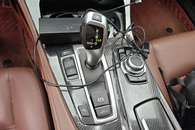 Used BMW 5 Series 2014 520Li Elegant Model Gear Lever