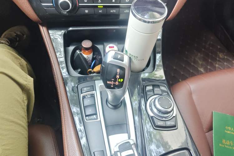 Used BMW 5 Series 2014 520Li Elegant Model Gear Lever