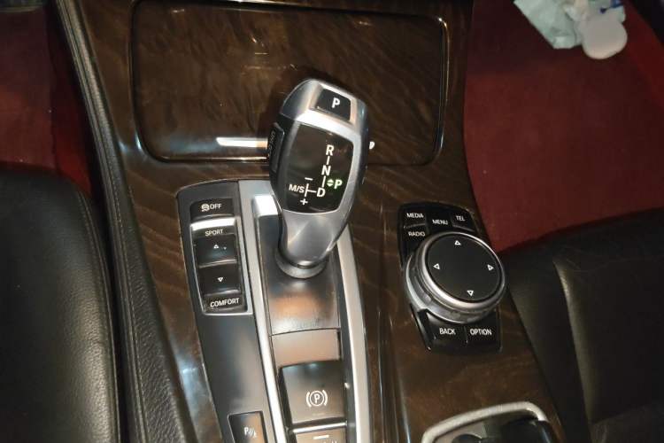 Used BMW 5 Series 2014 525Li Luxury Design Package Gear Lever