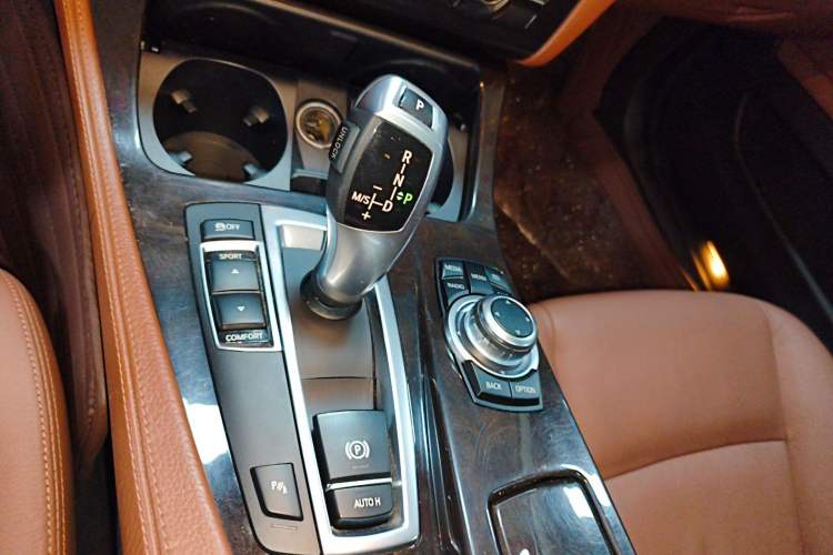 Used BMW 5 Series 2014 525Li Leading Model Gear Lever