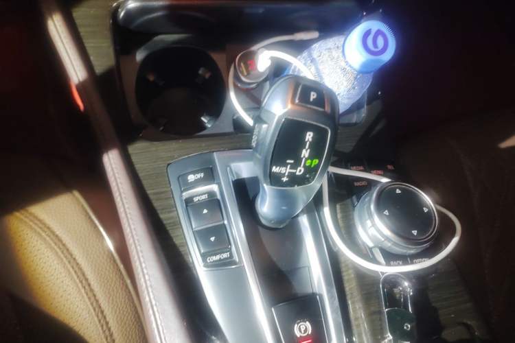 Used BMW 5 Series 2014 525Li Luxury Design Package Gear Lever