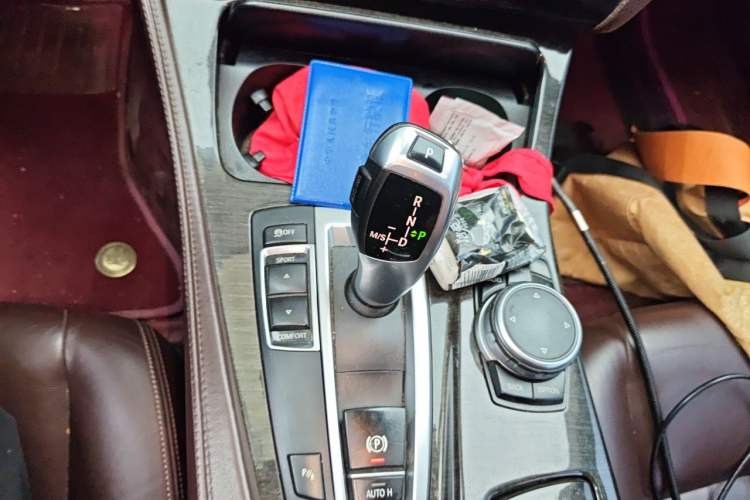 Used BMW 5 Series 2014 525Li Luxury Design Package Gear Lever