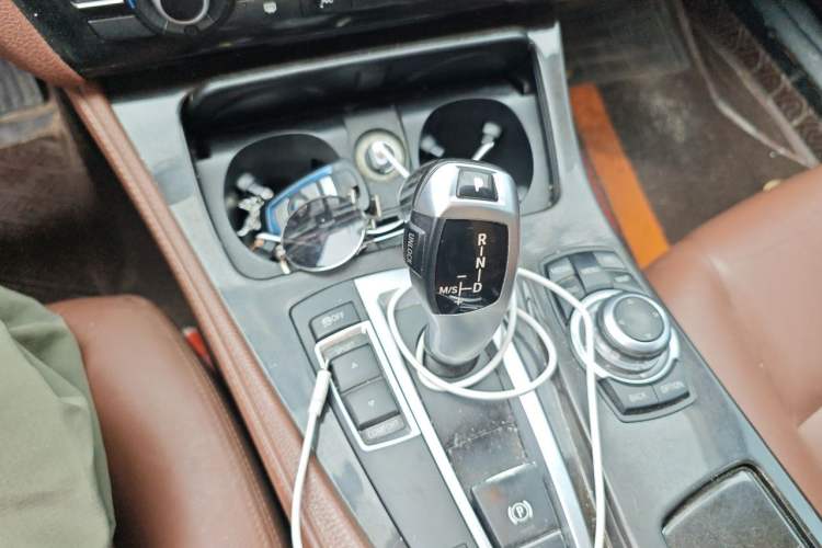 Used BMW 5 Series 2014 525Li Leading Model Gear Lever