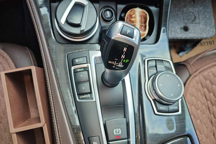 Used BMW 5 Series 2014 525Li Luxury Design Package Gear Lever