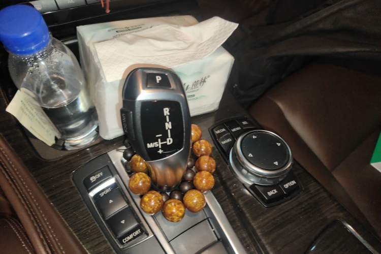 Used BMW 5 Series 2014 525Li Luxury Design Package Gear Lever