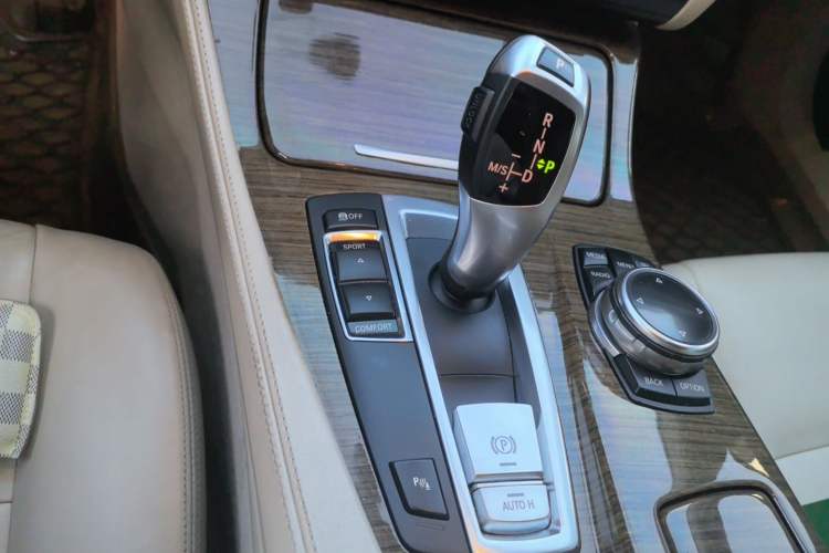 Used BMW 5 Series 2014 525Li Fashion Design Package Gear Lever