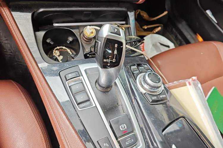 Used BMW 5 Series 2014 520Li Elegant Model Gear Lever